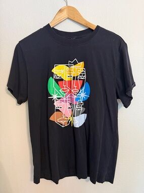 lululemon athletica Black Short Sleeve Tee with Multicolor Abstract Face Graphic